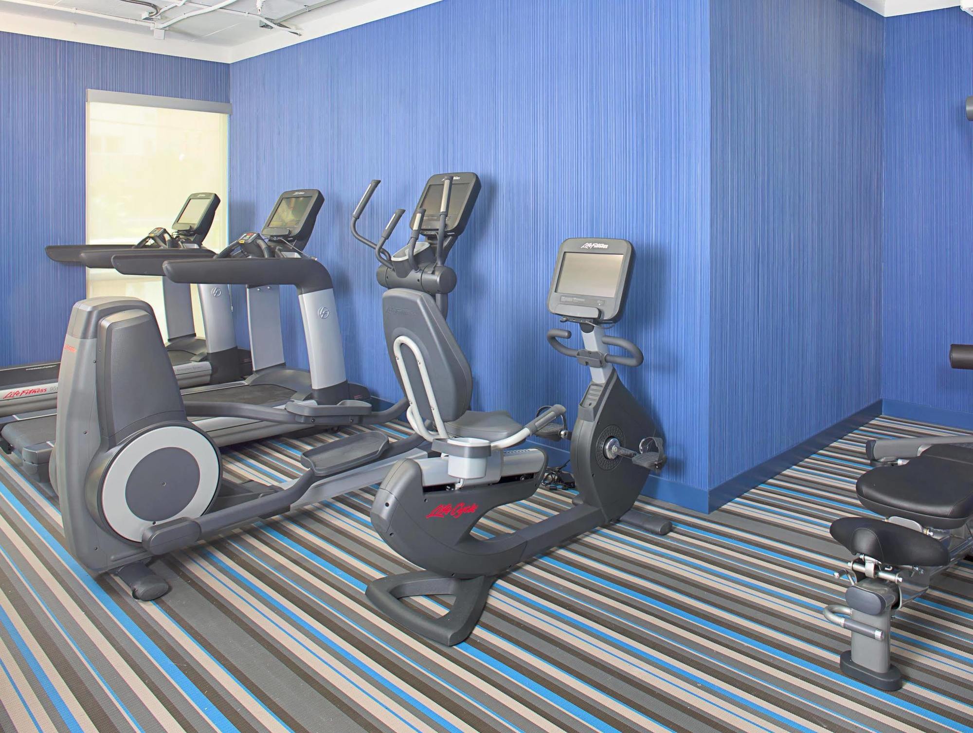 Отель Aloft Miami Brickell Экстерьер фото